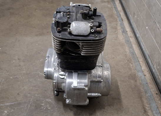 Engine Suzuki LS 650