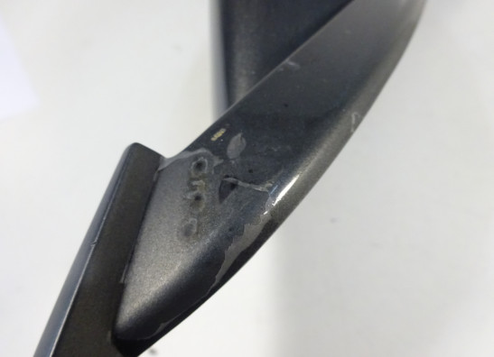 Rechter achterkant MV Agusta 750 Brutale