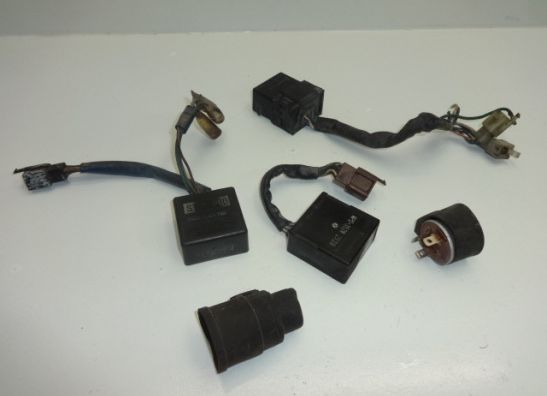 Relais unit Honda VF 700  750 S Sabre