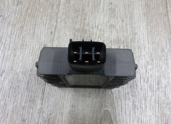 Spanningsregelaar MV Agusta 675 Brutale