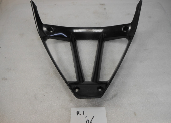 Cowl V shape under Yamaha YZF R1