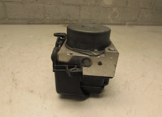 ABS pomp Honda VFR 1200 X Crosstourer