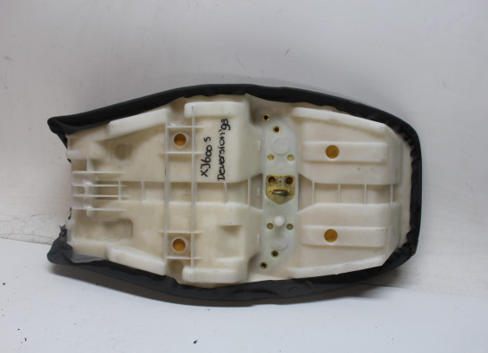 Zadel Yamaha XJ 600 Diversion