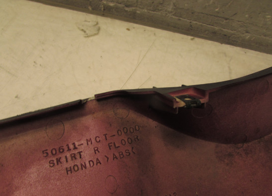 Cowl lower right Honda Silverwing