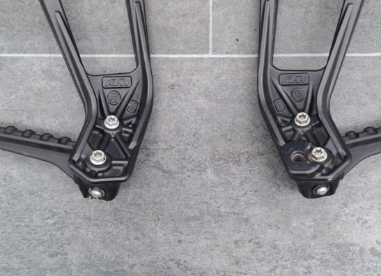Duo footrest set KTM 1290 Super duke
