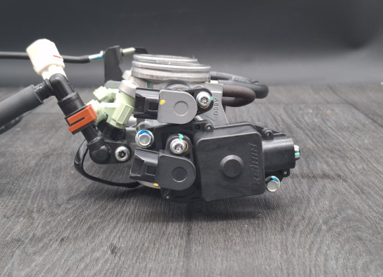 Throttle body Kawasaki Ninja 650