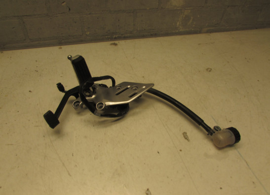 Fussrastetrager vorne rechts Yamaha Tracer 9 GT