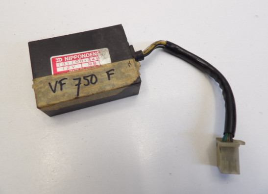 Ignitor CDI ECU Honda VF 700  750 F