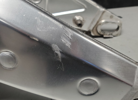 Achterbrug Aprilia Tuono 1000