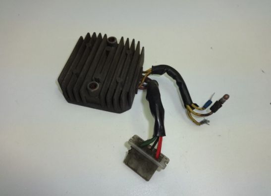 Regulator rectifier  Honda VF 1100 Sabre