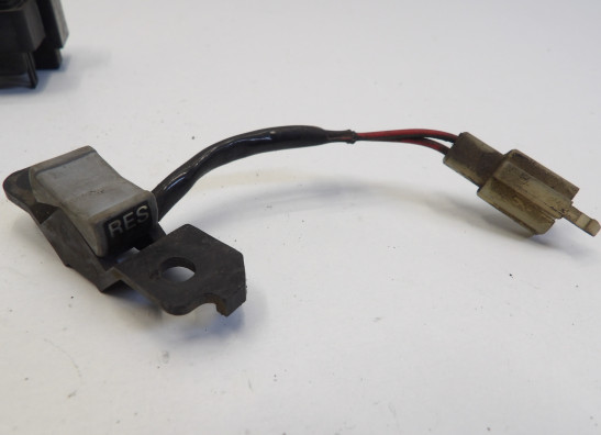 Relais unit Yamaha FZ 750