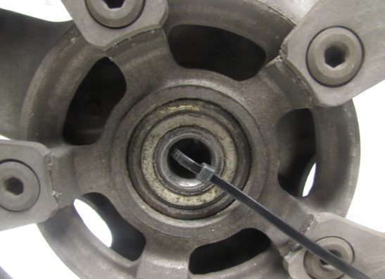 Rear wheel complete Suzuki GSX F 750