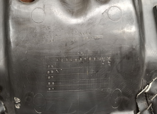 Sitzbank Honda VT 700 750