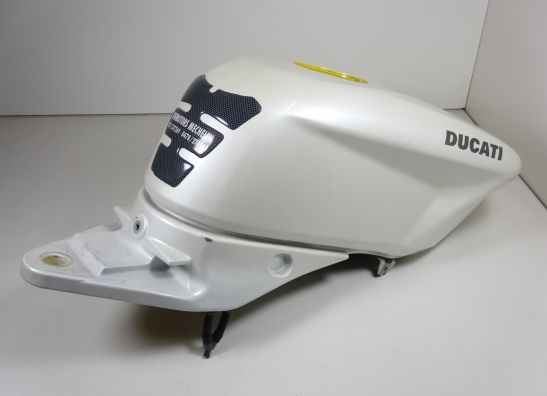Tank Ducati 848