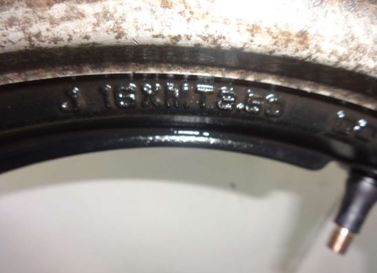 Rear wheel Suzuki GSX F 1100