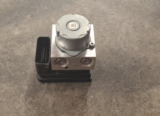 ABS pump Triumph Speed triple RS