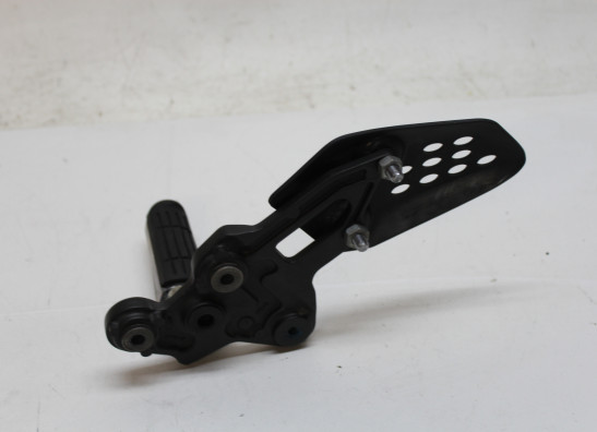 Main step holder right Yamaha Tracer 7