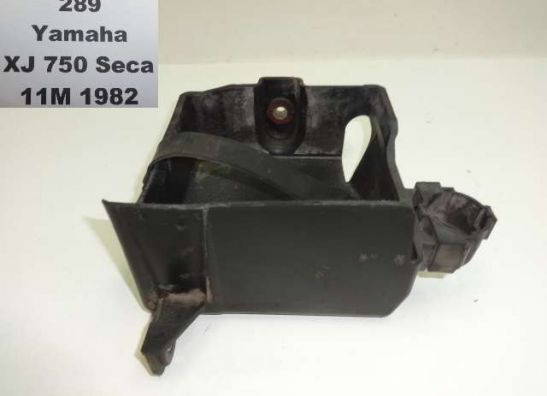 Batterie befestigung Yamaha XJ 750 