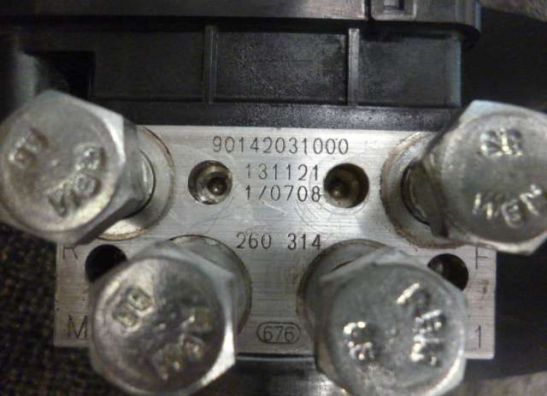 ABS pomp KTM 390 Duke