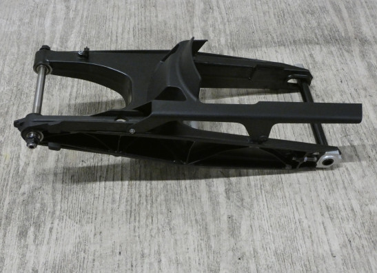 Achterbrug Husqvarna Svartpilen 701