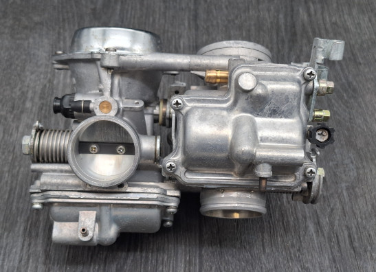 Carburetor assy Honda VT 500