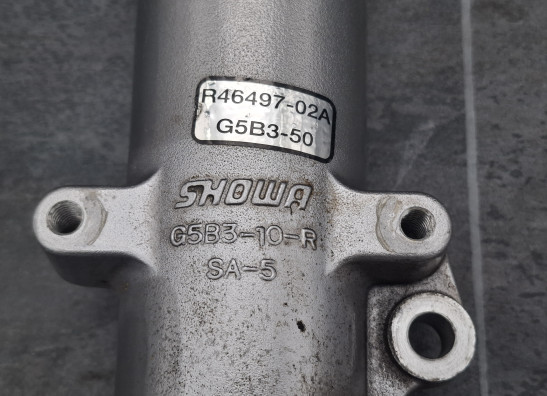 Voorpoot rechts onder Harley Davidson FLHRI Road King