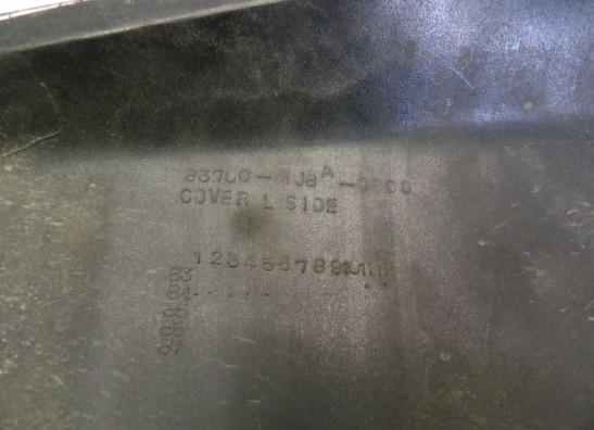 Cowl left small Honda VF 500 