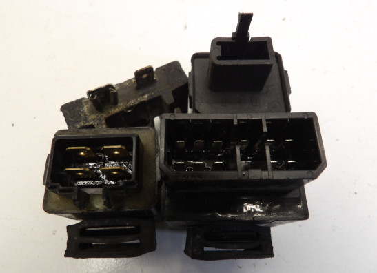 Relais Yamaha FZR 1000