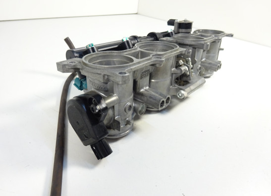 Gasklephuis Honda CBF 1000