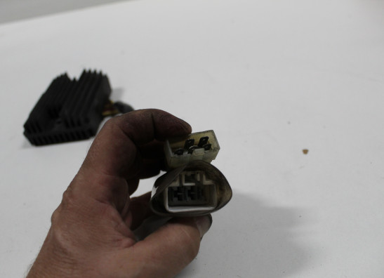 Spanningsregelaar Honda VFR 800 I