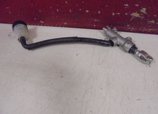 Rempomp achter Kawasaki Z 1000