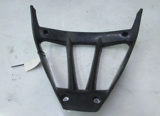 Cowl V shape under Yamaha YZF R1
