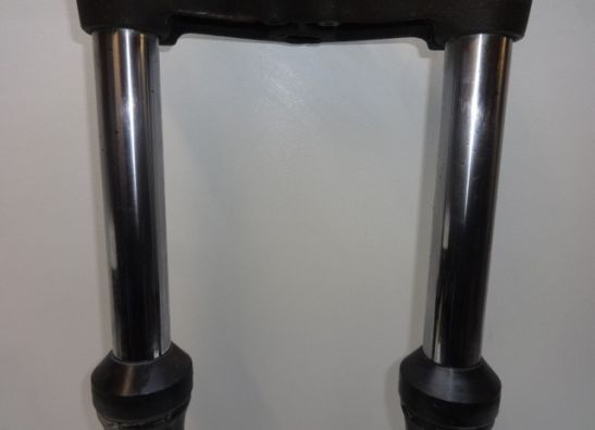 Voorpoten Suzuki GR 650