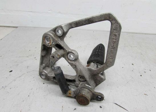 Fussrastetrager vorne rechts Honda CBR 600 F