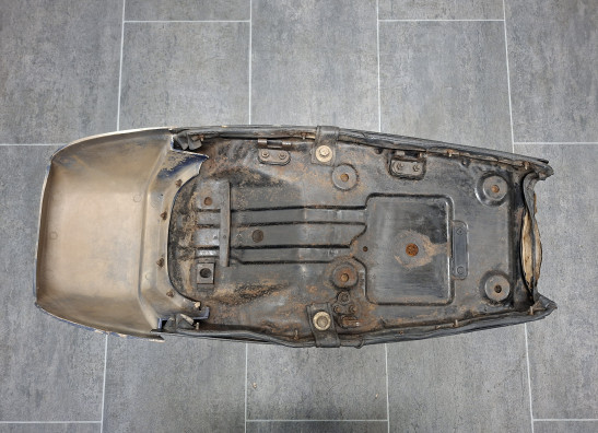 Zadel Honda CB 400