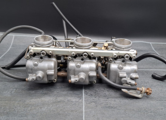 Carburateurset Triumph Trident 900