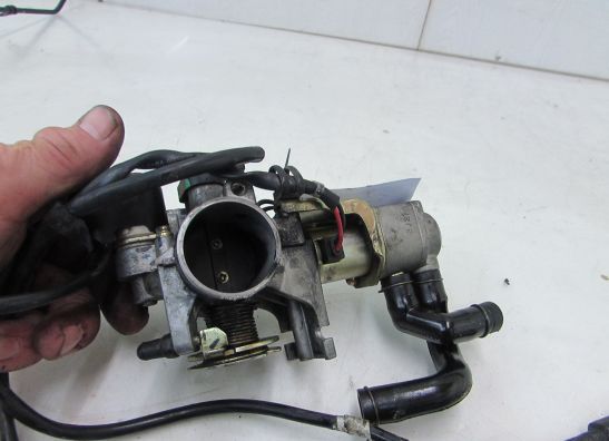 Carburetor assy Suzuki Burgman 400