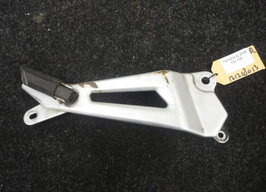 Pillion step right Yamaha YBR 125