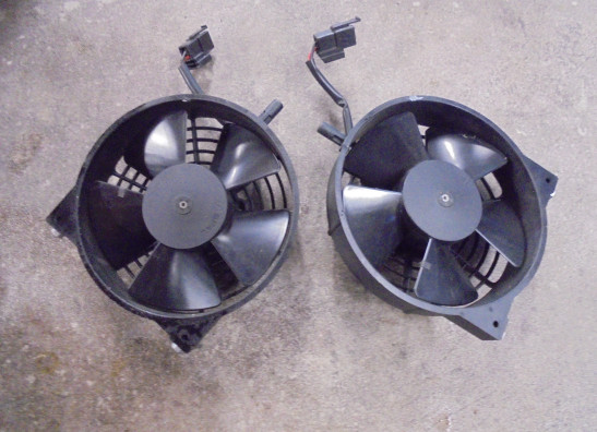 Ventilator Aprilia RSV 1000