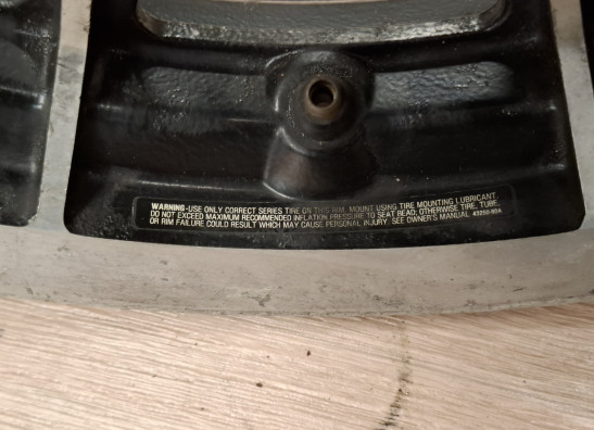 Rear wheel Harley Davidson Touring FL