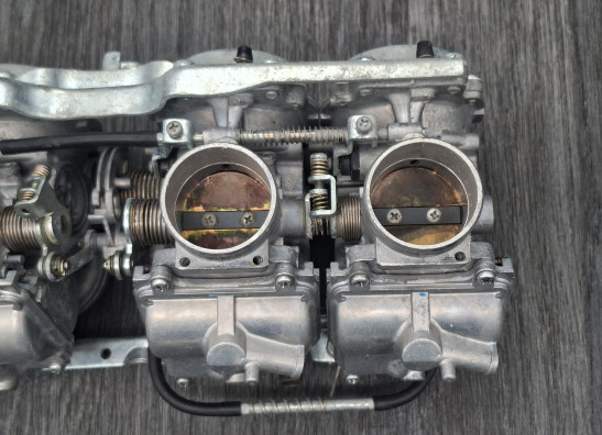 Carburetor assy Honda CBR 1000 F
