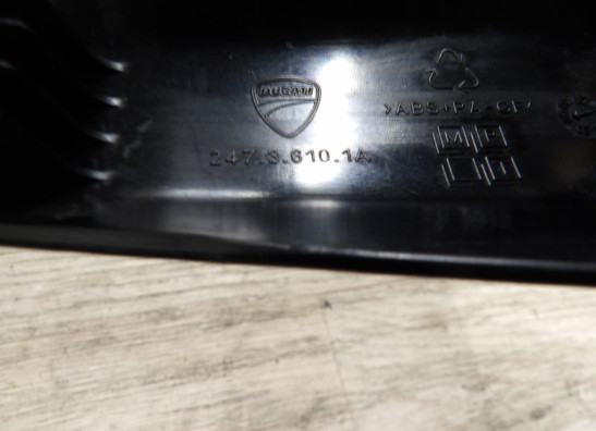 Buddy zadel Ducati Streetfighter V4