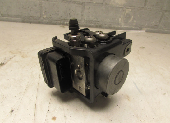 ABS pomp BMW C 650 GT