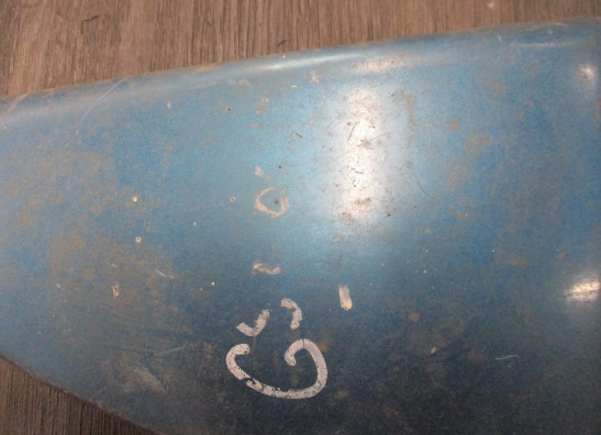 Cowl right small Suzuki GS 425