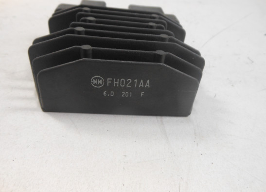 Regler Gleichrichter Honda CBR Fireblade