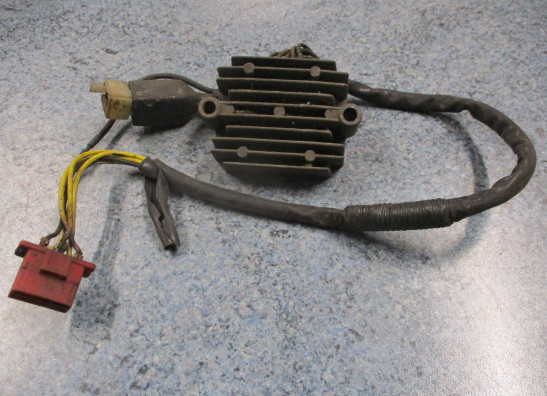 Regulator rectifier  Honda CBR 1000 F