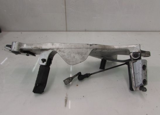 Fussrastetrager vorne links Honda CBF 600