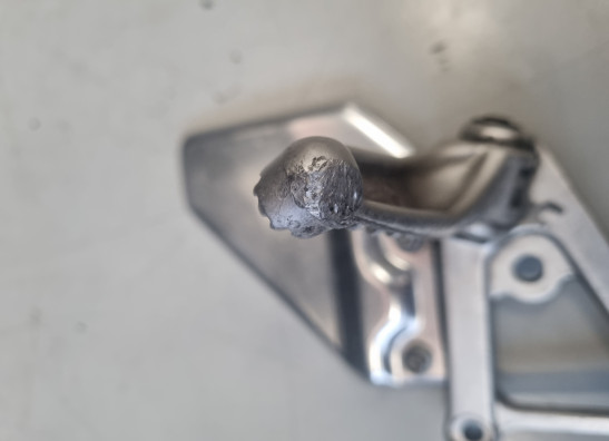 Duo voetsteun links Aprilia RSV 1000