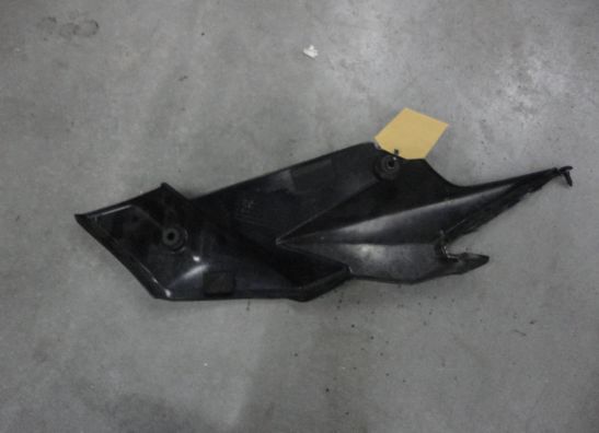 Rechter zijkuip klein Suzuki GSR 750