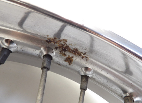 Voorvelg Suzuki LS 650